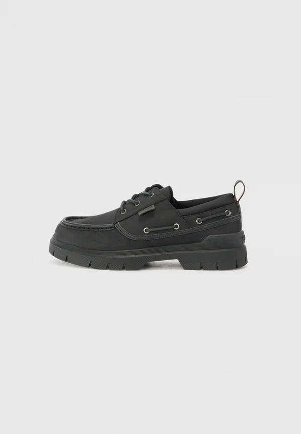 RYAN - Boat shoes - black