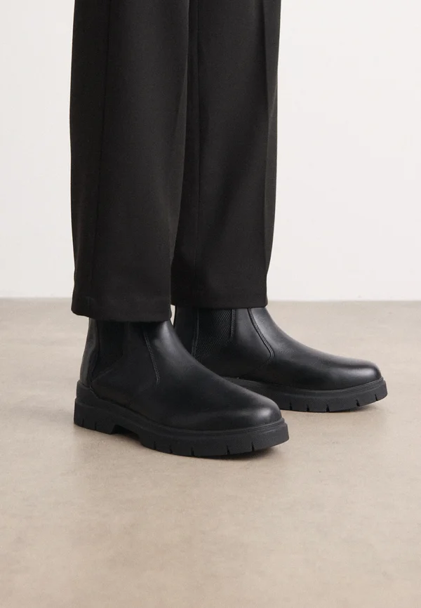 RYAN - Classic ankle boots - black