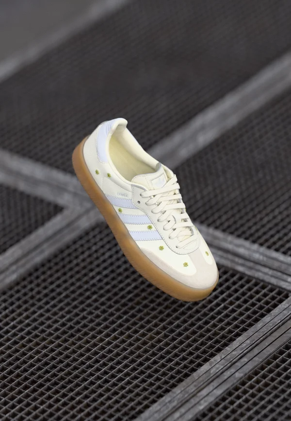 SAMBAE - Trainers - off white/footwear white/clear mint