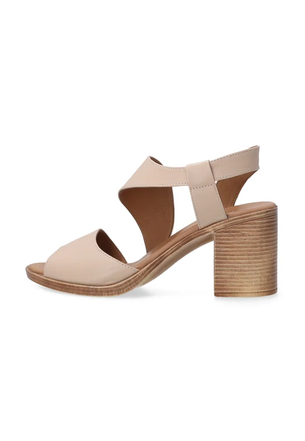 Sandals - beige