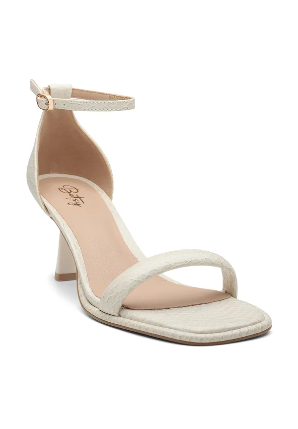 Sandals - beige