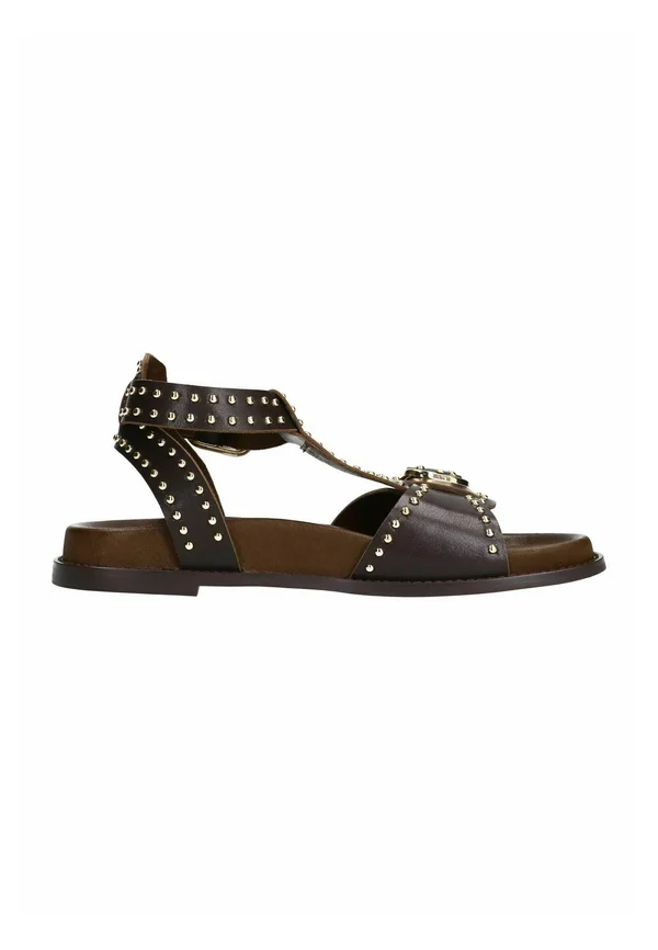 Sandals - brown