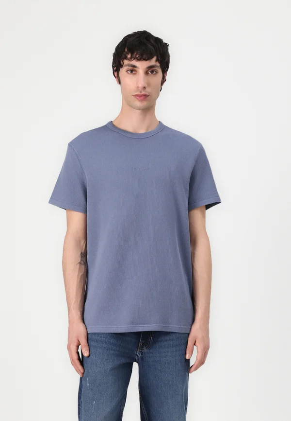 SCRIPT TEE - Basic T-shirt - blue moment