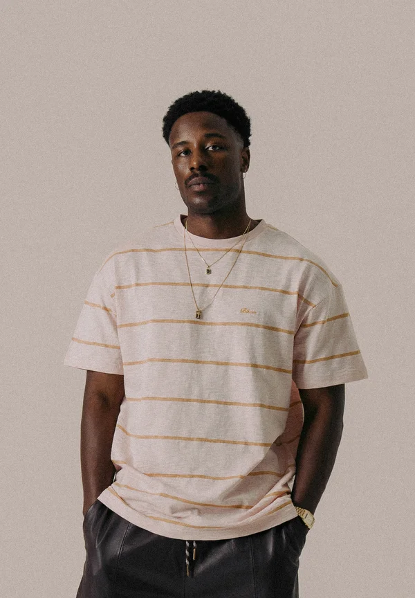 SCRIPT UNISEX - Basic T-shirt - sepia rose