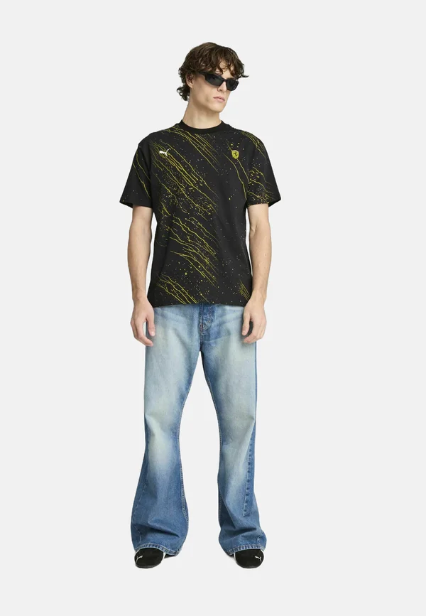 SCUDERIA FERRARI HP RACE COLOR SPLASH  MIT ALLOVER - Print T-shirt - black
