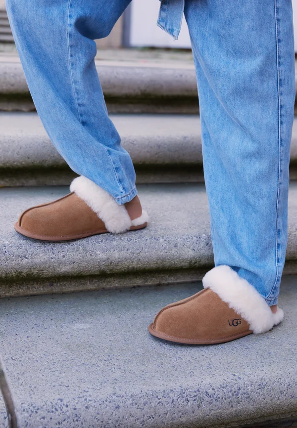 SCUFFETTE II - Slippers - chestnut