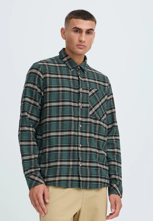 SDSTEVE - Shirt - garden topiary