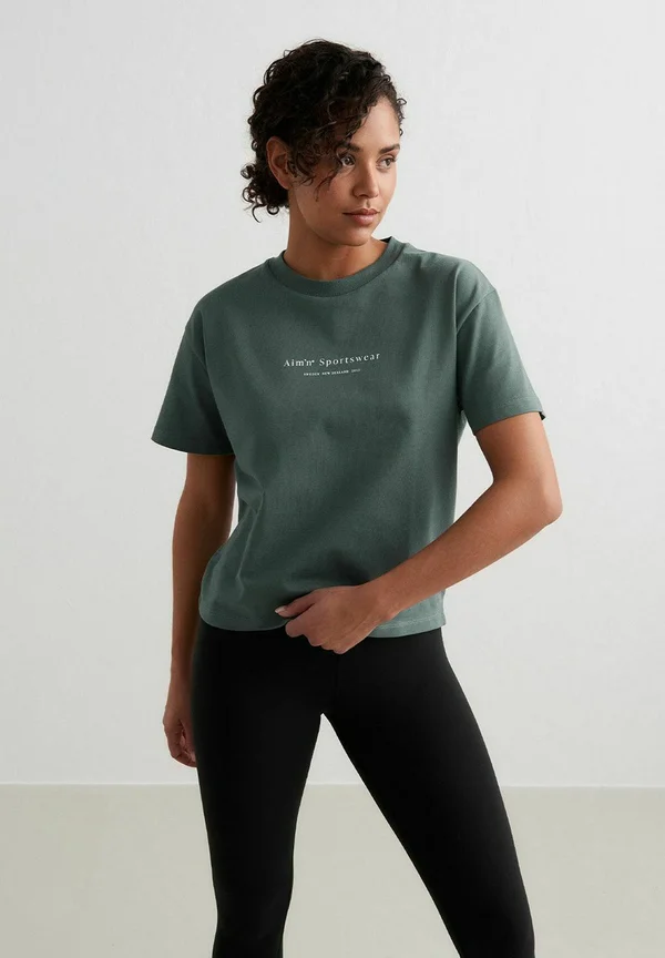 SERIF BOXY - Print T-shirt - green