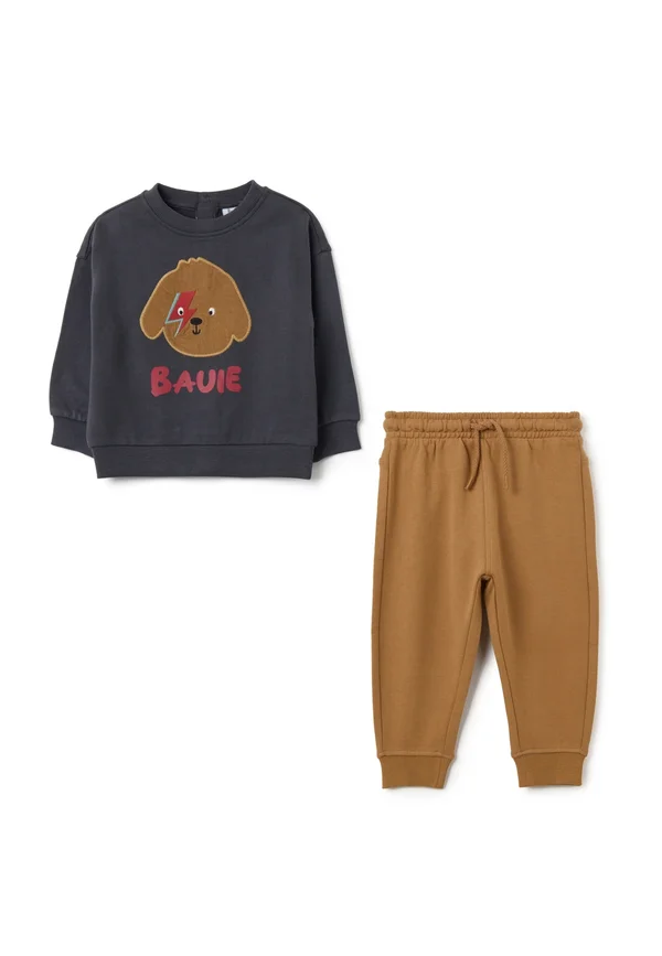 SET  - Tracksuit - black brown