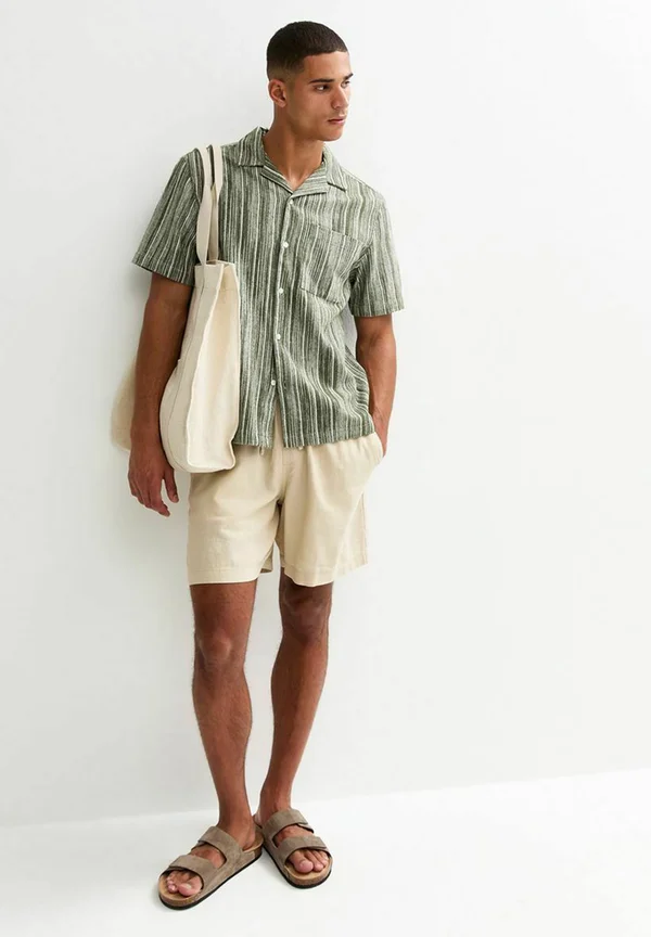 Shirt - green pattern