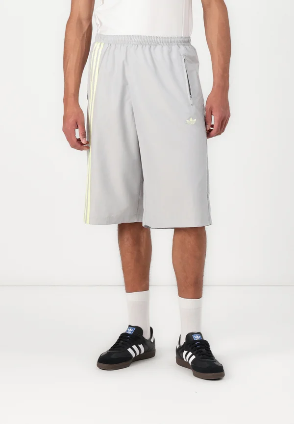 Shorts - grey