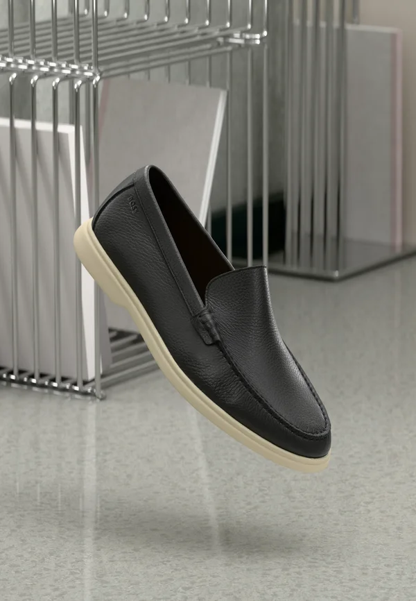 SIENNE - Smart slip-ons - black