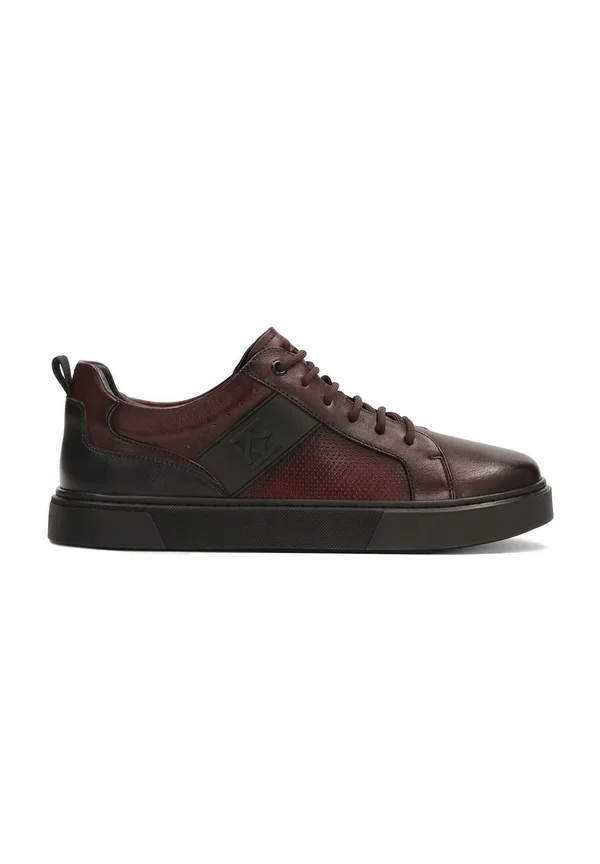SILVAN - Trainers - bordeaux