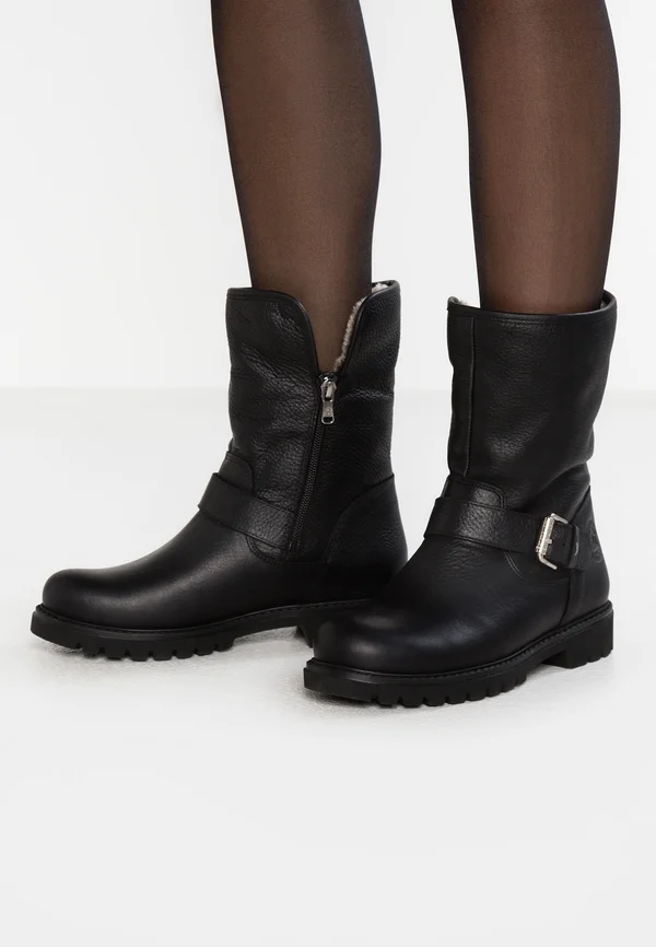 SINGAPUR - Winter boots - black