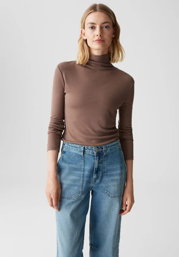 SLIM TAPERED FIT - Long sleeved top - cocoa