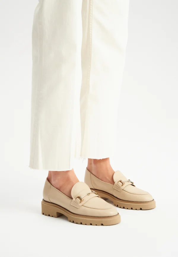 Slip-ons - beige