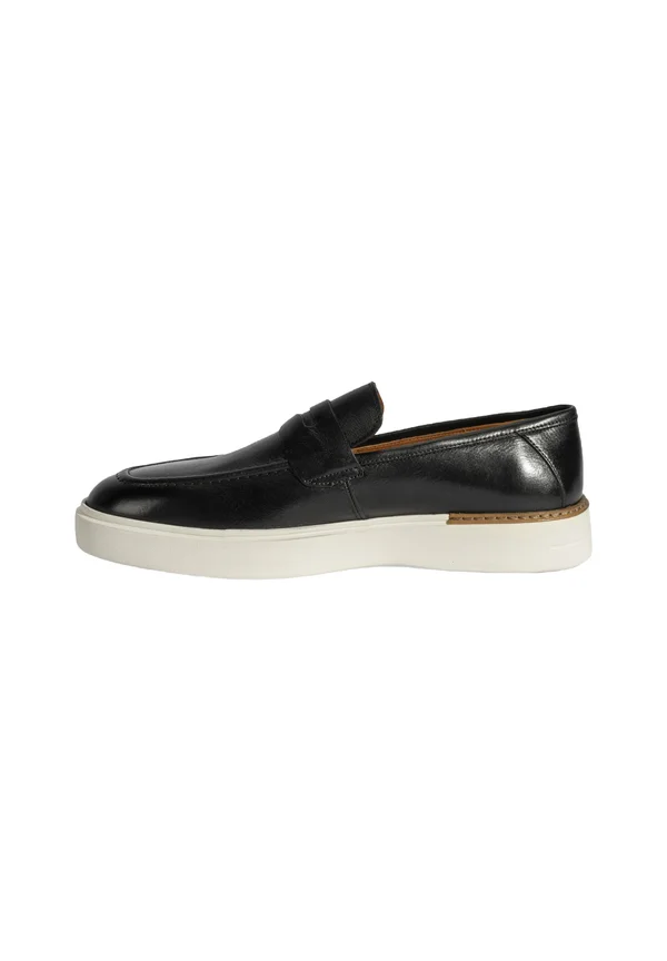 Slip-ons - black