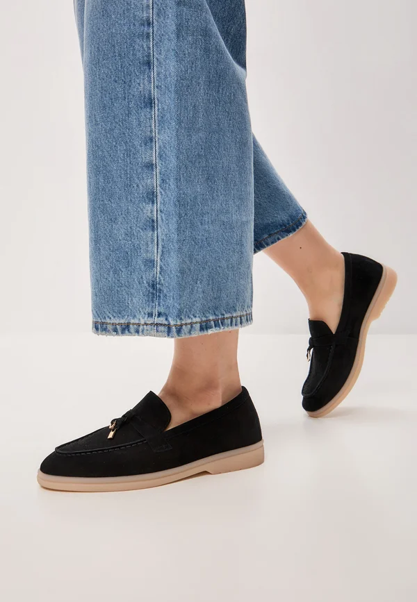 Slip-ons - black
