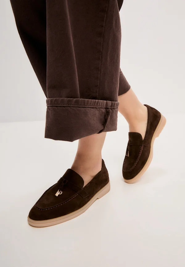 Slip-ons - brown