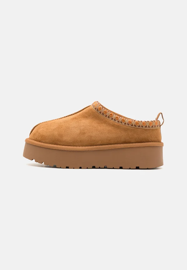 Slip-ons - camel