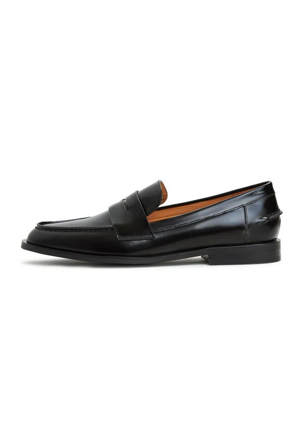 Slip-ons - patent black