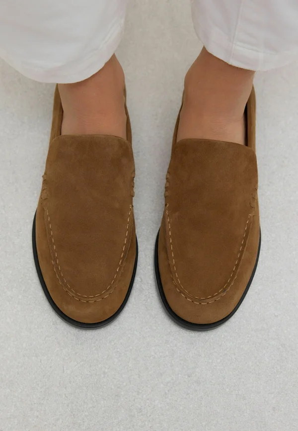 Slip-ons - tan brown