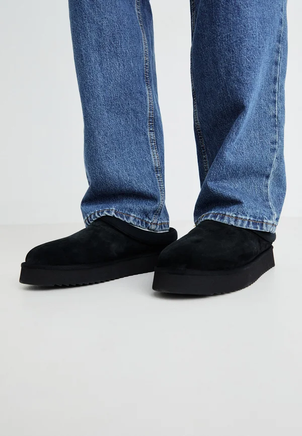 Slippers - black