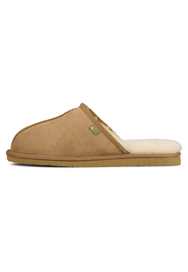 Slippers - chestnut