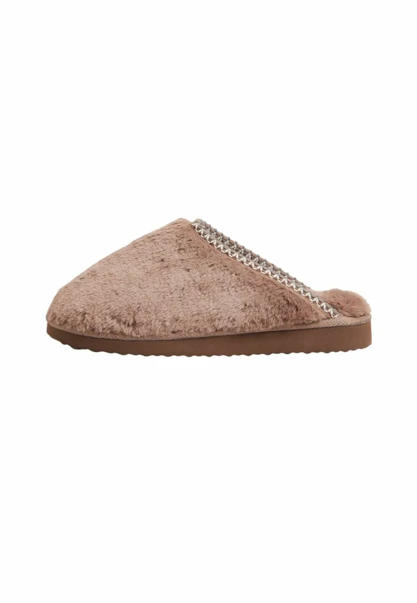 Slippers - chocolate brown