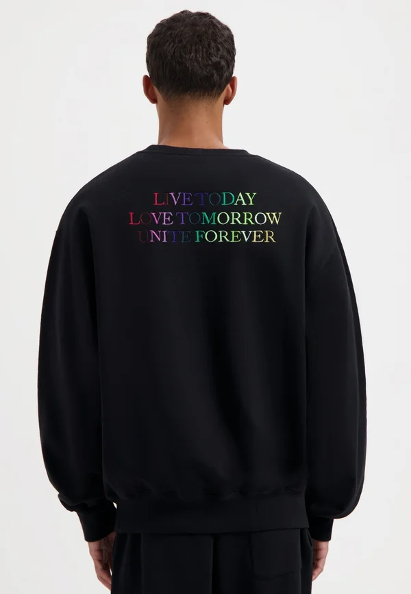 SLOGAN COLOR BACK - Print T-shirt - deep black