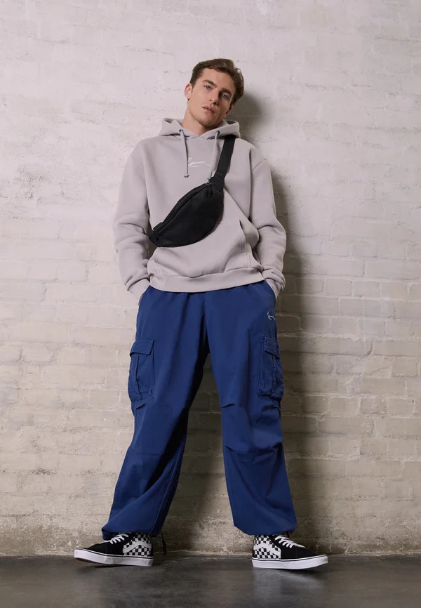 SMALL SIGNATURE WASHED PARACHUTE - Cargo trousers - navy