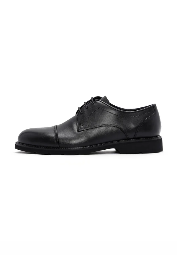 Smart lace-ups - black