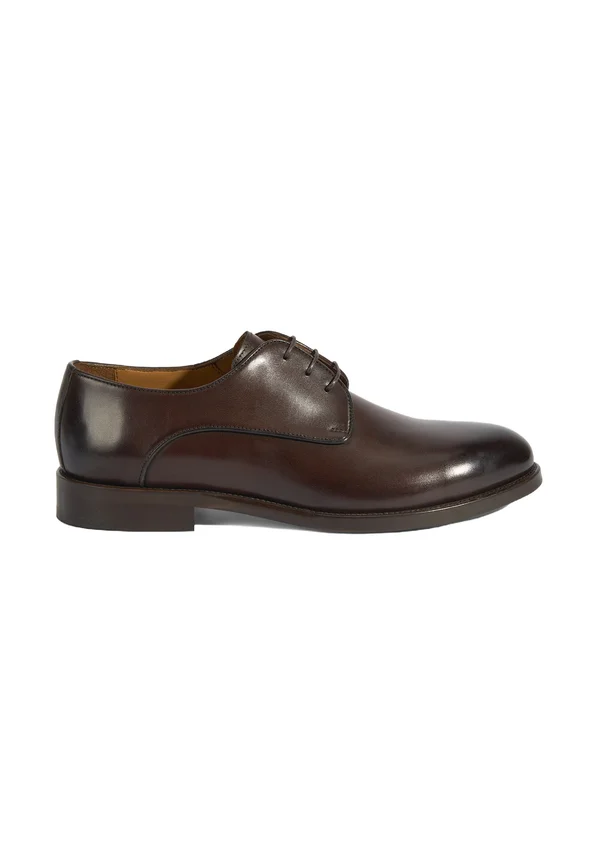 Smart lace-ups - brown