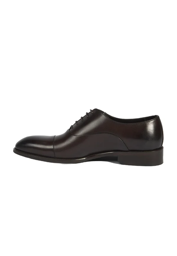Smart lace-ups - brown