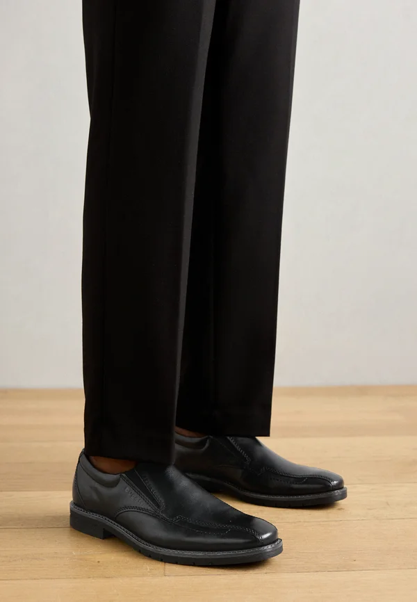 Smart slip-ons - black