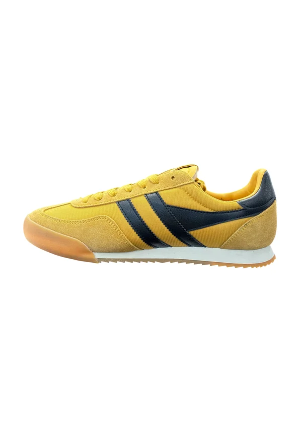 SNEAKERS - Trainers - geel