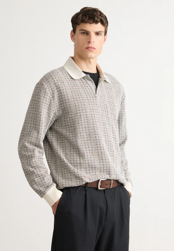 SOTA - Jumper - open white