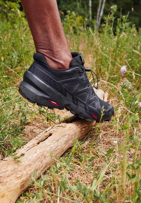 SPEEDCROSS 6 GTX - Trail running shoes - black/phantom