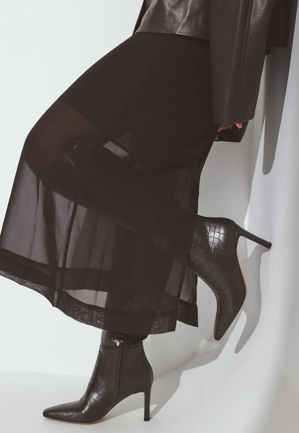 SQUARED TOE CROC PATTERN - Over-the-knee boots - dk brown