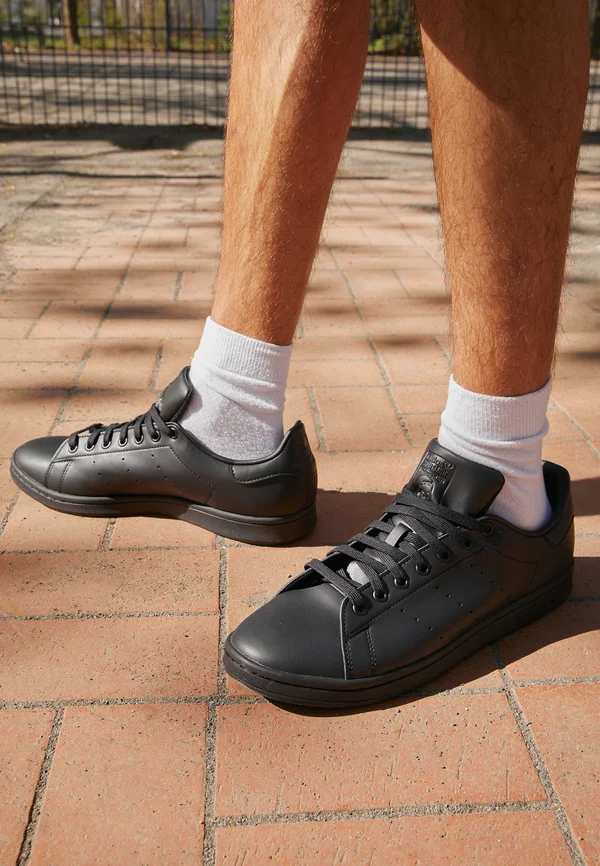 STAN SMITH UNISEX - Trainers - core black