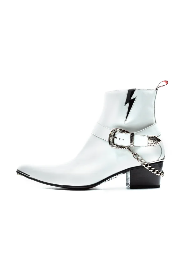 STREET LIFE SYLVIAN - Cowboy/biker ankle boot - white