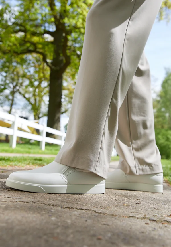 STREET LITE M - Slip-ons - shadow white shadow white