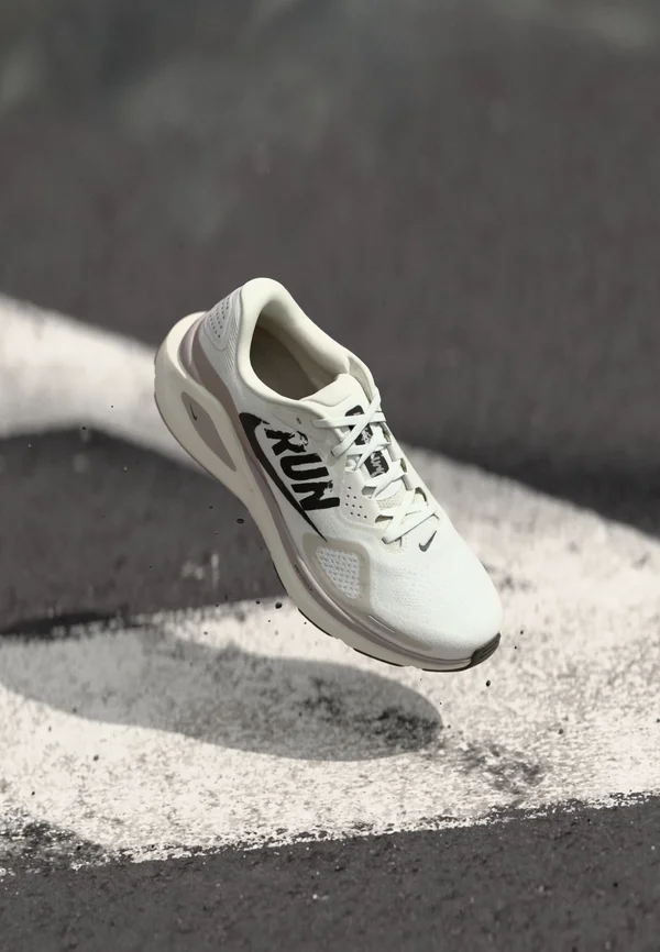 STRUCTURE 26 RUN - Road running shoes - summit white/black/vast grey/college grey/sail/sequoia