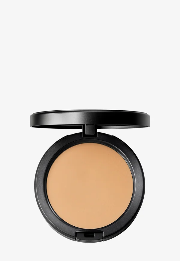 STUDIO FIX POWDER PLUS FOUNDATION - Foundation - c40
