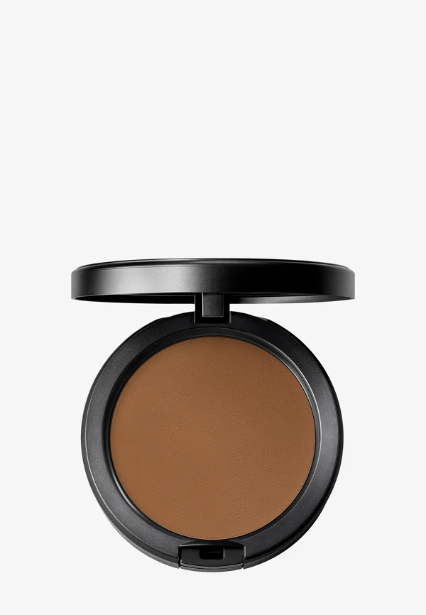 STUDIO FIX POWDER PLUS FOUNDATION - Foundation - c55
