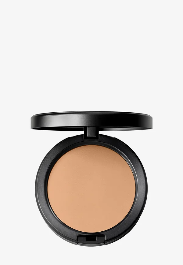 STUDIO FIX POWDER PLUS FOUNDATION - Foundation - nc18