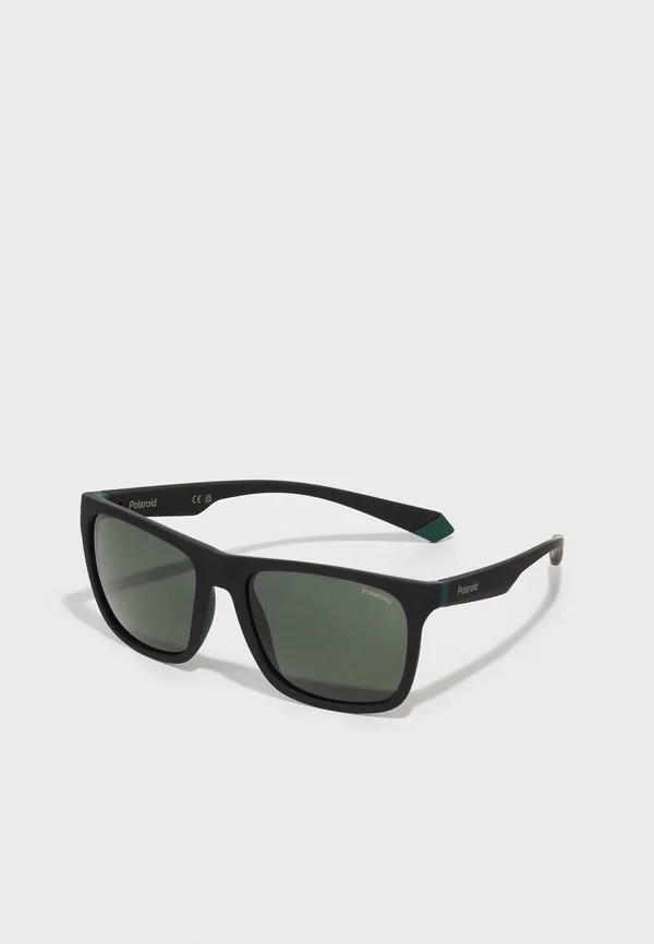Sunglasses - matte black/green