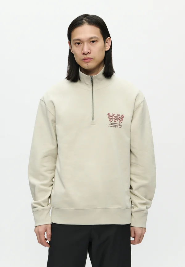 Sweatshirt - moonstruck