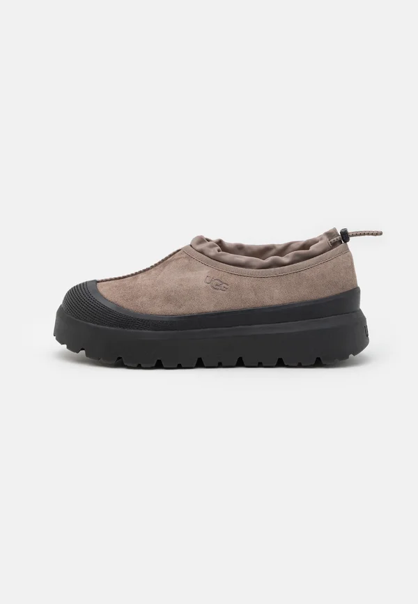 TASMAN WEATHER HYBRID - Slippers - smoke plume/black