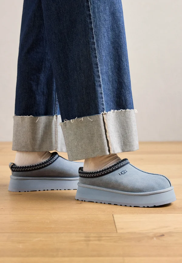 TAZZ II - Clogs - whale